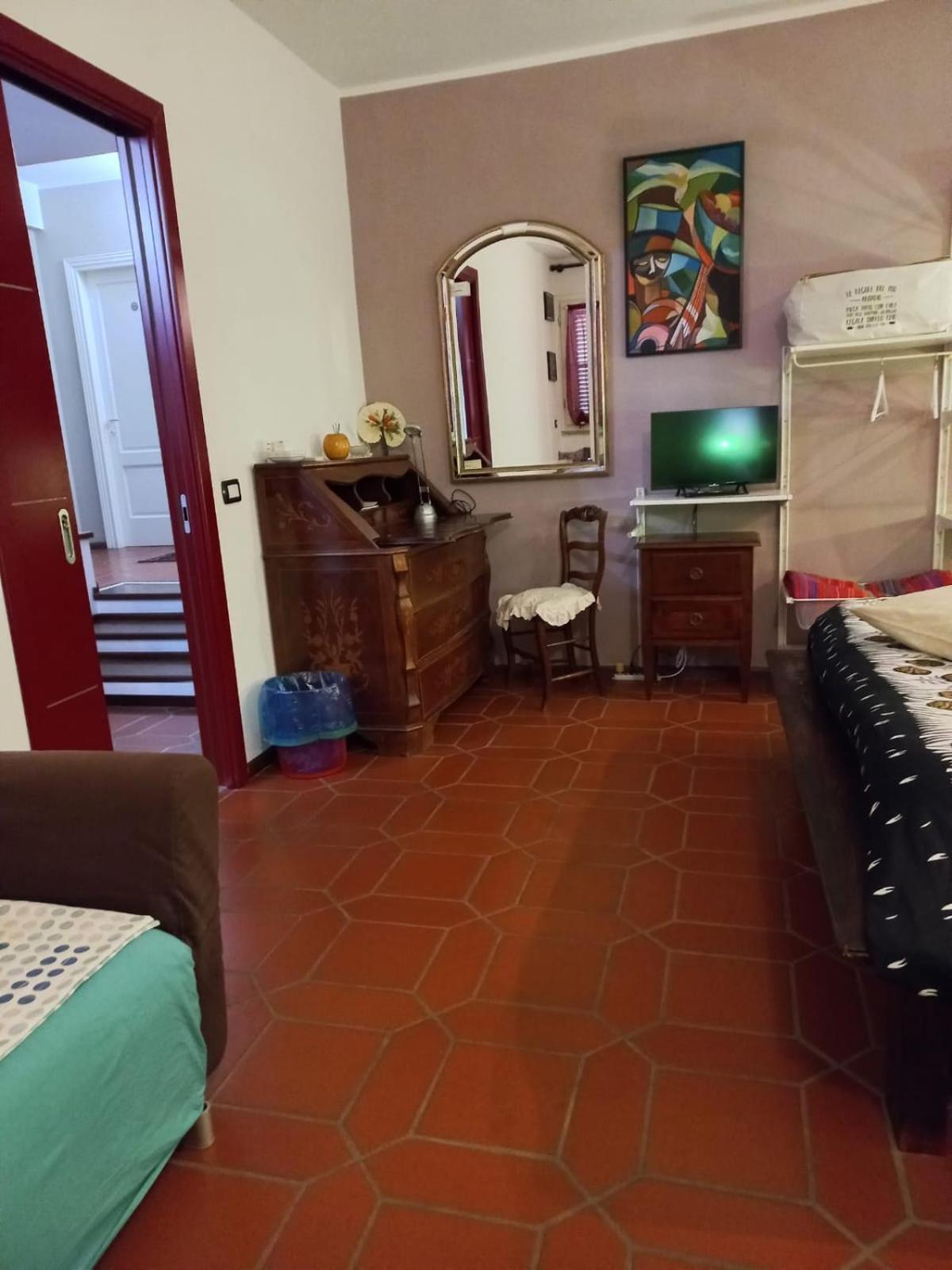 B&B Filomena Santa Giusta Eksteriør bilde