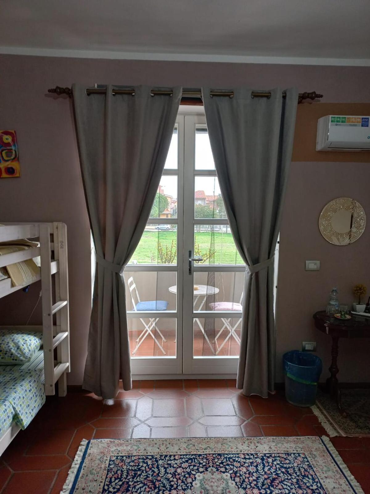 B&B Filomena Santa Giusta Eksteriør bilde