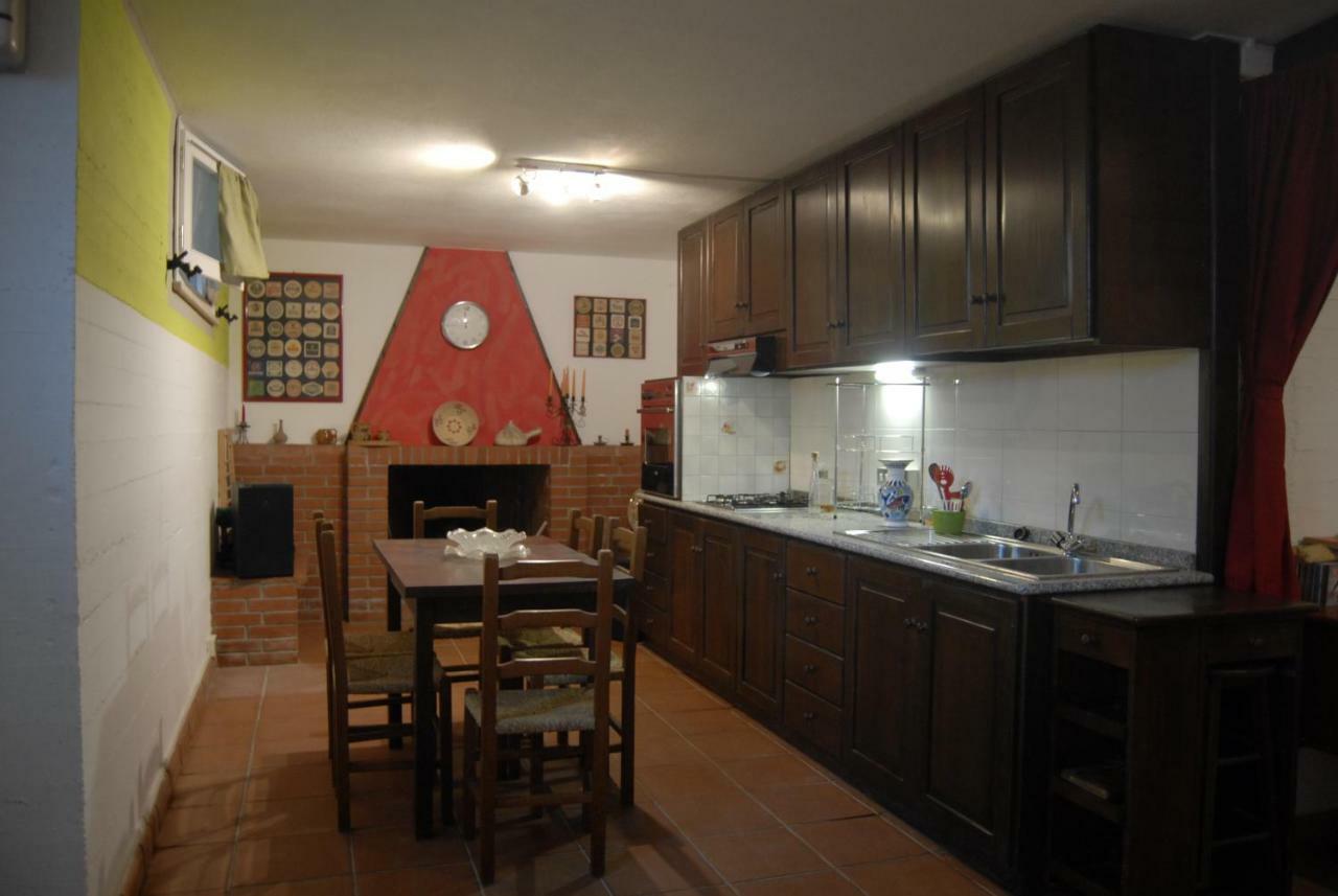 B&B Filomena Santa Giusta Eksteriør bilde