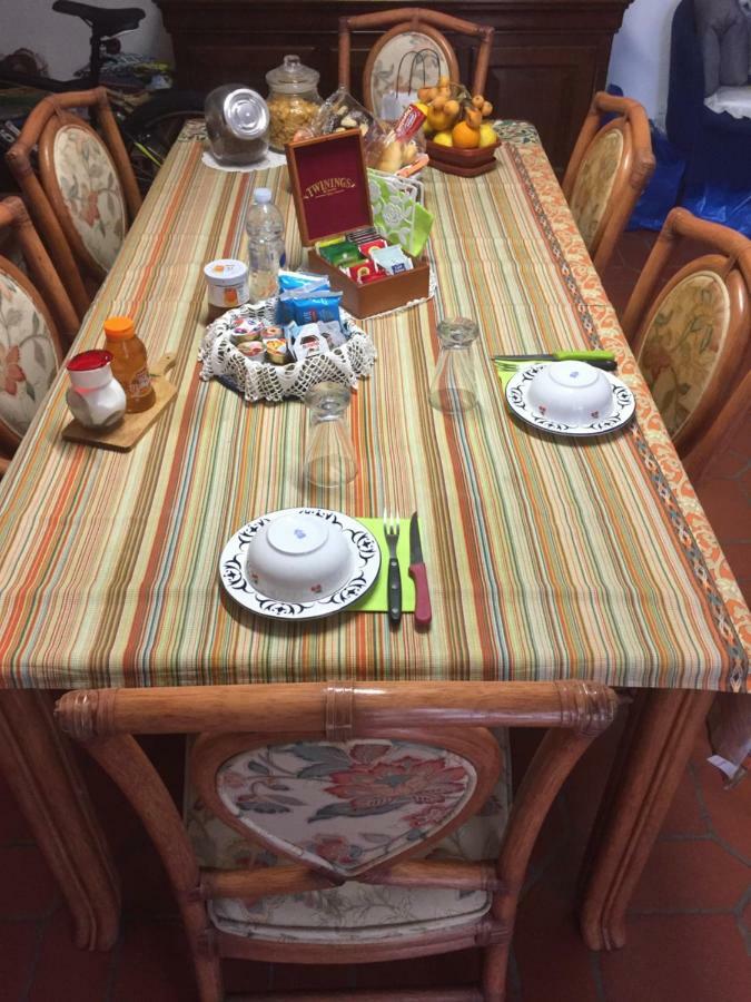 B&B Filomena Santa Giusta Eksteriør bilde