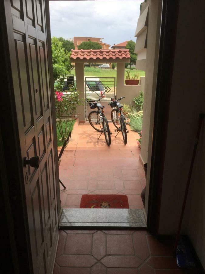 B&B Filomena Santa Giusta Eksteriør bilde