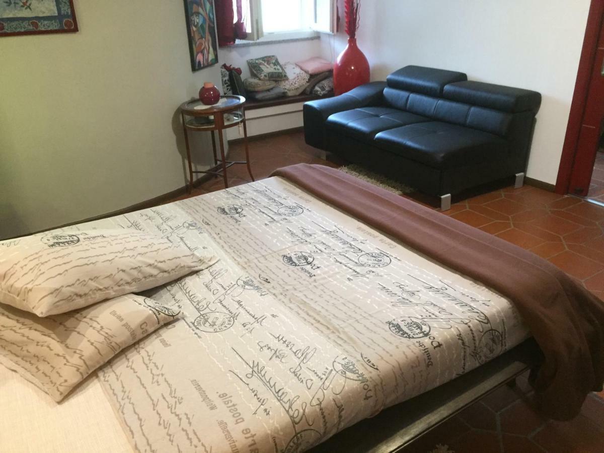 B&B Filomena Santa Giusta Eksteriør bilde